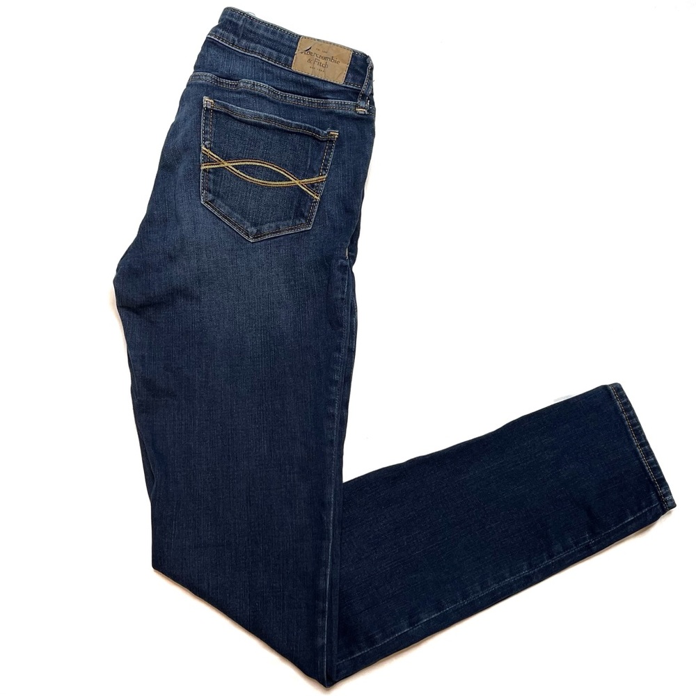 Abercrombie & Fitch | Mid Rise Medium-Dark Wash Abercrombie & Fitch Jeans